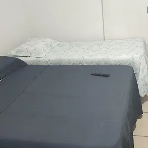  Quarto em Acomodações Particulares Quarto A 200m Da Praia Do Campeche Com Piscina Brasil